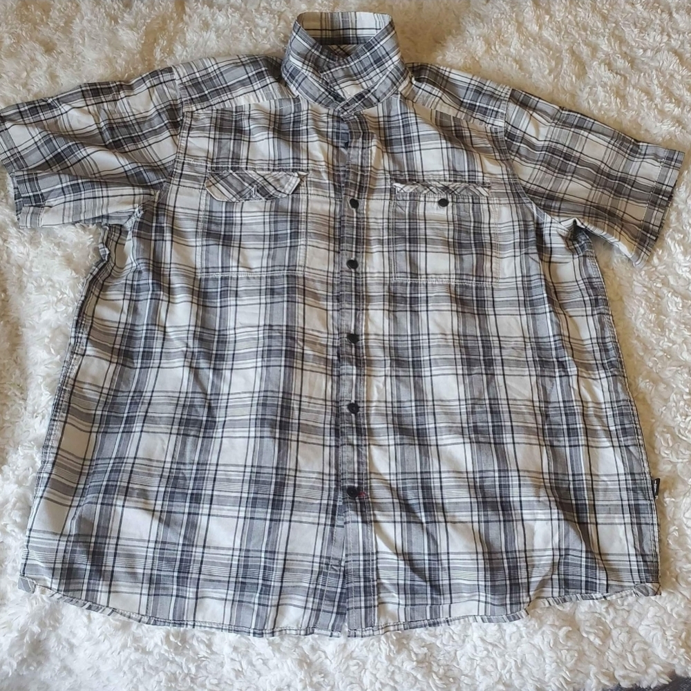 Mens north face botton down plain T shirt size xl black/ grey